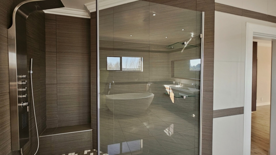 5 Bedroom Property for Sale in Kiepersol Free State